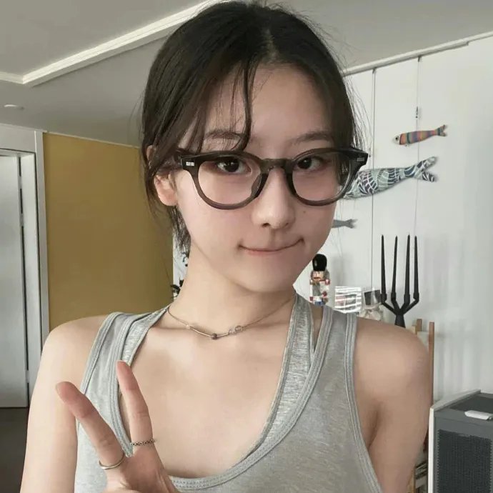 沉睡的妮可
